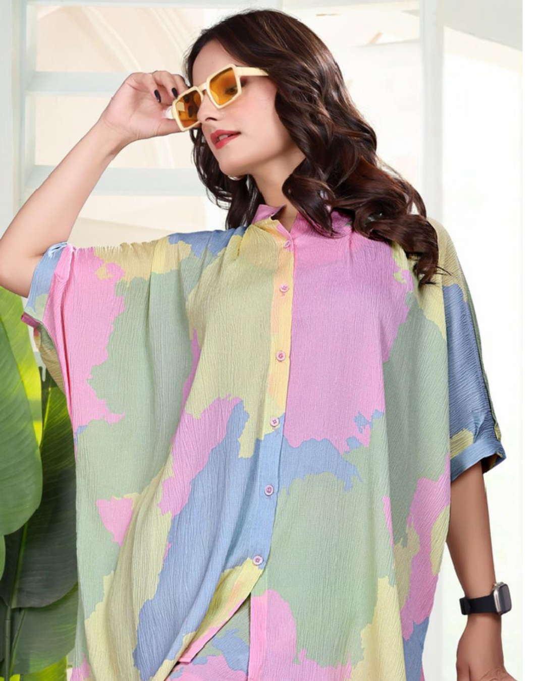 Pastel oversized shirt – close-up Coord Set